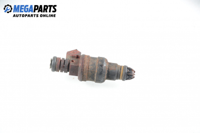 Gasoline fuel injector for BMW 7 (E38) 3.0, 218 hp, sedan, 5 doors automatic, 1995