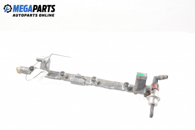 Fuel rail for Ford Focus I 1.6 16V, 100 hp, station wagon, 5 doors, 2000