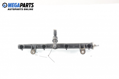 Fuel rail for Alfa Romeo 147 1.6 16V T.Spark, 120 hp, hatchback, 3 doors, 2000