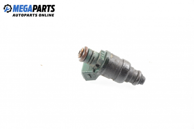 Gasoline fuel injector for Volkswagen Sharan 2.0, 115 hp, minivan, 5 doors, 1997