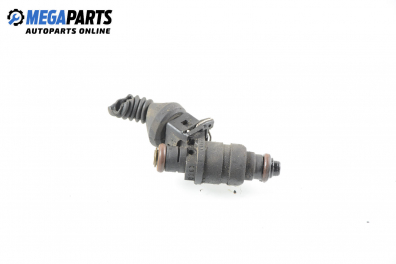 Gasoline fuel injector for Audi A6 (C5) 2.4, 165 hp, sedan, 5 doors, 1997