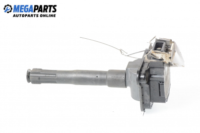 Ignition coil for Audi A8 (D2) 4.2 Quattro, 299 hp, sedan automatic, 1996 № 0 040 100 013