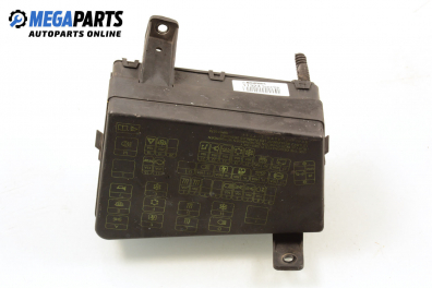 Fuse box for Mitsubishi Space Star 1.9 DI, 102 hp, minivan, 5 doors, 2001 № MR515572