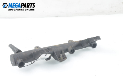 Fuel rail for Peugeot 206 1.1, 60 hp, hatchback, 3 doors, 2000