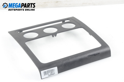 Zentralkonsole for Volkswagen Touran 2.0 16V TDI, 140 hp, minivan automatic, 2005