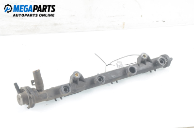 Fuel rail for Volkswagen Polo (6N/6N2) 1.0, 50 hp, hatchback, 1999