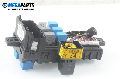 Fuse box for Hyundai Santa Fe 2.4 16V, 146 hp, suv, 2004