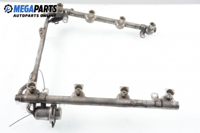 Fuel rail for Audi A8 (D3) 3.7, 280 hp, sedan automatic, 2003