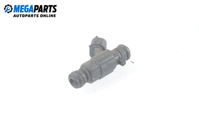 Gasoline fuel injector for Audi A8 (D3) 3.7, 280 hp, sedan automatic, 2003