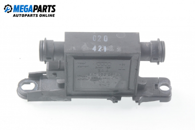 Modul închidere centralizată for Audi A3 (8L) 1.6, 101 hp, hatchback, 2000 № 4A0 959 981 A