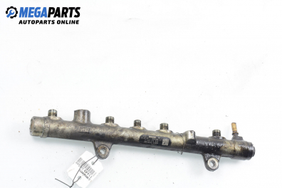 Fuel rail for Renault Grand Scenic II 1.9 dCi, 120 hp, minivan, 2004