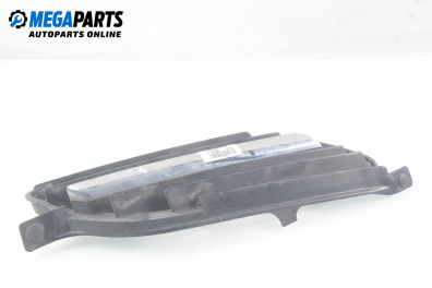 Gitter for Nissan Almera Tino 2.2 dCi, 115 hp, minivan, 2000, position: rechts