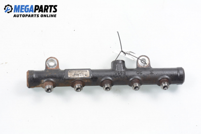 Fuel rail for Volvo V50 2.0 D, 136 hp, station wagon, 2005