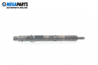 Diesel fuel injector for Volkswagen Passat (B5; B5.5) 2.5 TDI, 150 hp, station wagon automatic, 2001