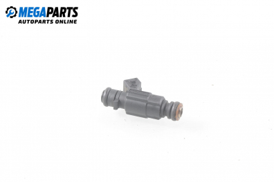Gasoline fuel injector for Mercedes-Benz CLK-Class 208 (C/A) 3.2, 218 hp, coupe automatic, 1998