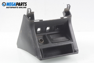 Zentralkonsole for Mitsubishi Pajero III 3.2 Di-D, 165 hp, suv automatic, 2001