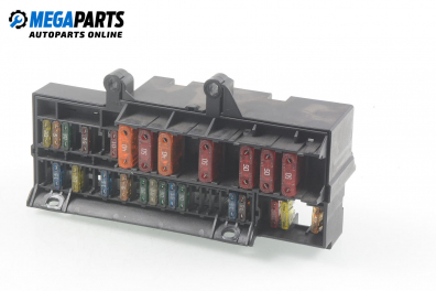 Sicherungskasten for BMW 7 (E65) 3.0 d, 218 hp, sedan automatic, 2003