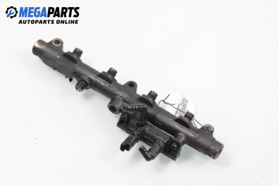 Fuel rail for Lancia Phedra 2.2 JTD, 128 hp, minivan, 2004