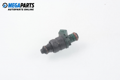 Gasoline fuel injector for Volkswagen Sharan 2.0, 115 hp, minivan, 1996