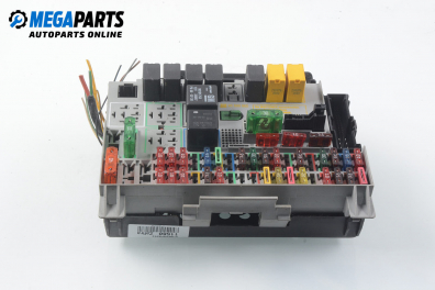 Fuse box for Opel Zafira A 2.0 16V DI, 82 hp, minivan, 2000