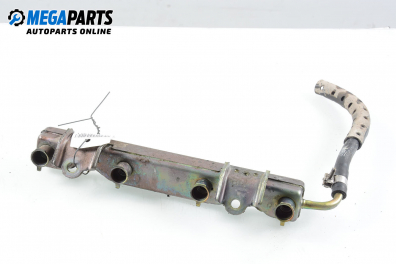 Fuel rail for Nissan Micra (K12) 1.2 16V, 65 hp, hatchback, 2005