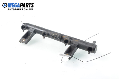 Fuel rail for Peugeot 206 1.1, 60 hp, hatchback, 2001