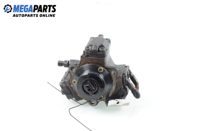 Pompă de injecție motorină for Mercedes-Benz C-Class 203 (W/S/CL) 2.2 CDI, 116 hp, combi, 2002 № Bosch 0 445 010 008