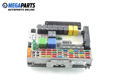 Fuse box for Opel Zafira A 2.0 16V DTI, 101 hp, minivan, 2002