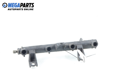 Fuel rail for Peugeot 206 1.4, 75 hp, hatchback, 2001