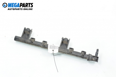 Fuel rail for Renault Clio II 1.2, 58 hp, hatchback, 2000