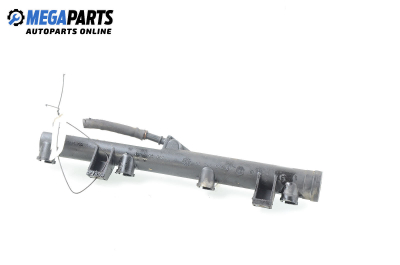 Fuel rail for Citroen Xsara Picasso 1.8 16V, 115 hp, minivan, 2001