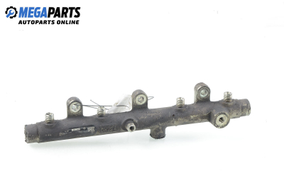 Fuel rail for Citroen Xsara Picasso 2.0 HDi, 90 hp, minivan, 2004