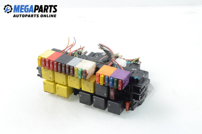 Fuse box for Mercedes-Benz S-Class W220 5.0, 306 hp, sedan automatic, 1999