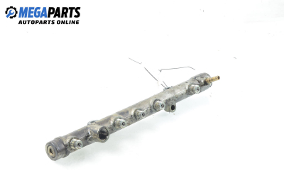 Fuel rail for Renault Scenic II 1.9 dCi, 120 hp, minivan, 2005