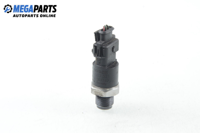 Fuel pressure sensor for Toyota Yaris 1.4 D-4D, 75 hp, hatchback, 2002