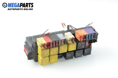 Fuse box for Mercedes-Benz S-Class W220 3.2 CDI, 197 hp, sedan automatic, 2002