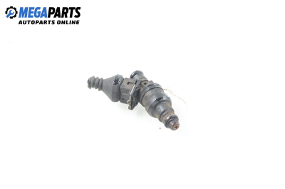 Gasoline fuel injector for Audi A4 (B5) 1.8 Quattro, 125 hp, station wagon, 1997
