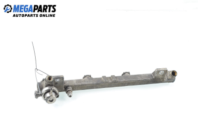 Rampă combustibil for Opel Vectra B 1.8 16V, 115 hp, combi, 1998