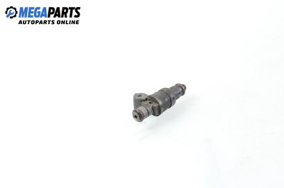 Gasoline fuel injector for Mercedes-Benz C-Class 202 (W/S) 1.8, 122 hp, sedan, 1995