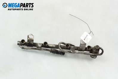 Fuel rail for Audi A4 (B5) 1.8, 125 hp, station wagon, 1996