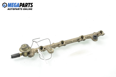 Fuel rail for Toyota Yaris 1.0, 68 hp, hatchback, 1999