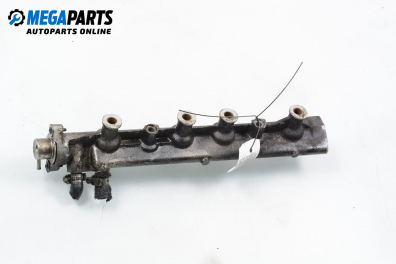 Fuel rail for Renault Megane Scenic 2.0, 114 hp, minivan, 1997