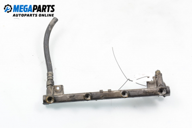 Fuel rail for Opel Vectra B 2.0 16V, 136 hp, station wagon, 1999