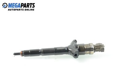 Diesel fuel injector for Renault Espace IV 3.0 dCi, 177 hp, minivan automatic, 2006 № Denso 8-97239161-7