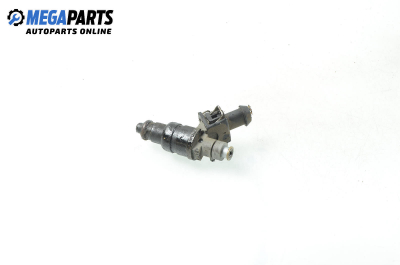 Gasoline fuel injector for Mercedes-Benz C-Class 202 (W/S) 1.8, 122 hp, sedan, 1994