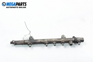 Fuel rail for Renault Laguna II (X74) 1.9 dCi, 120 hp, hatchback, 2001