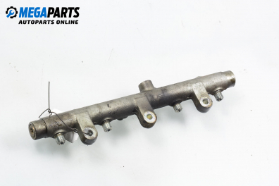 Fuel rail for Citroen Xsara Picasso 2.0 HDi, 90 hp, minivan, 2000