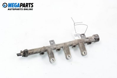 Fuel rail for Hyundai Accent 1.3, 75 hp, hatchback, 2001