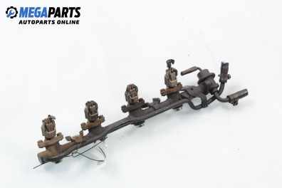 Fuel rail with injectors for Nissan Micra (K11) 1.0 16V, 54 hp, hatchback automatic, 1994