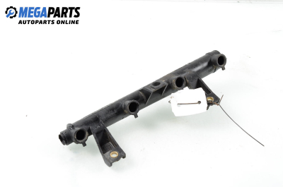 Fuel rail for Peugeot 206 1.4, 75 hp, hatchback, 2000